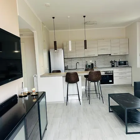 Enzo House *